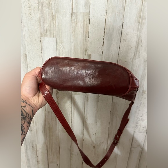 Leaders in Leather Purse - Picture 6 of 8